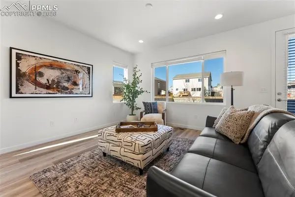 8172 Manor House WAY, Colorado Springs, CO 80908