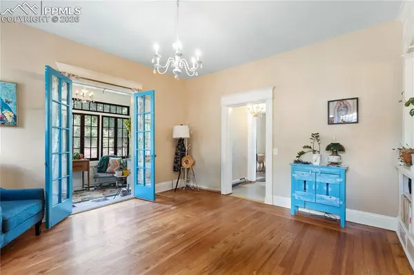 14 S 18th ST, Colorado Springs, CO 80904