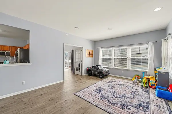 780 Jackson LN, Milan, MI 48160