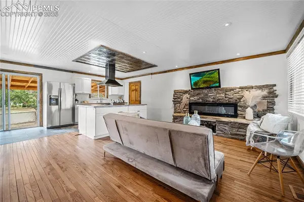 11 Macnaughton RD, Pueblo, CO 81001