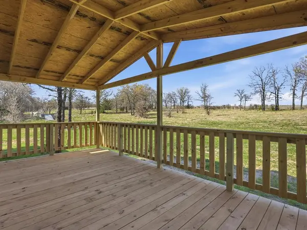 1695 S Johnson Loop, Montague, TX 76251