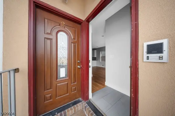 558 Broadway, Elizabeth City, NJ 07206