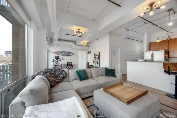 3670 Woodward AVE #213, Detroit, MI 48201