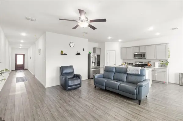 3505 Riverside Drive, Aubrey, TX 76227