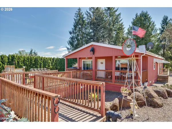 21290 S BEAVERCREEK RD, Oregon City, OR 97045