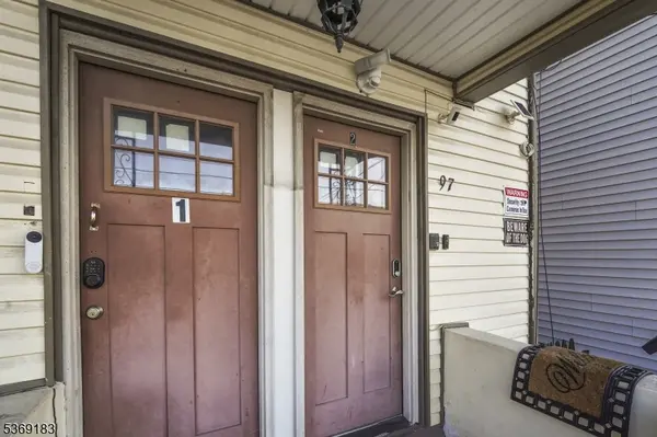 97 Thorne St, Jersey City, NJ 07307