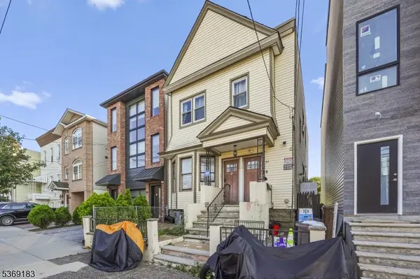 97 Thorne St, Jersey City, NJ 07307