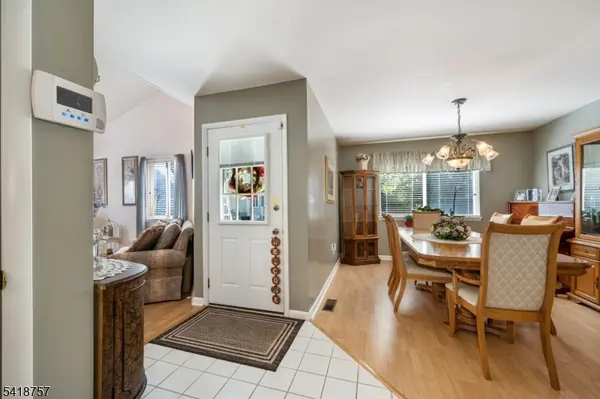 10 Wind Meadow Trl, Hardyston Twp., NJ 07419