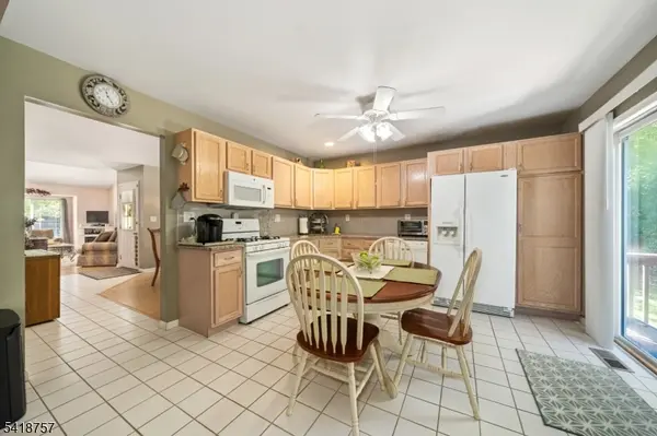 10 Wind Meadow Trl, Hardyston Twp., NJ 07419