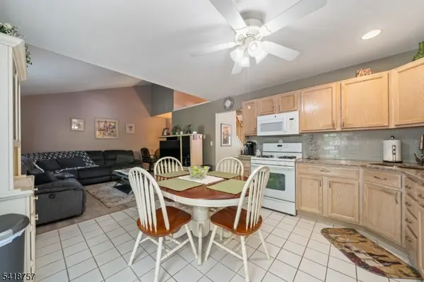 10 Wind Meadow Trl, Hardyston Twp., NJ 07419