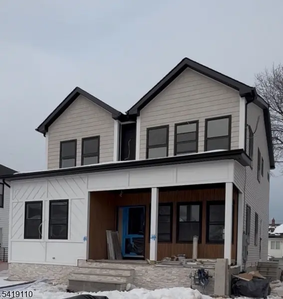 18 Livingston St, Clifton City, NJ 07013