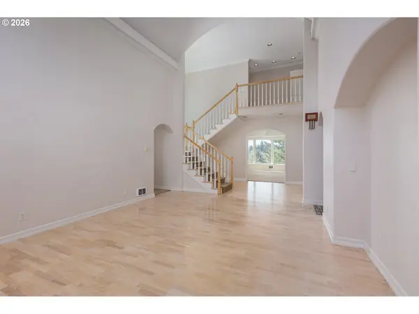 626 N BAYVIEW LOOP, Waldport, OR 97394