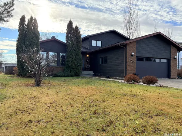 909 Larson CRESCENT, Eston, SK S0L 1A0
