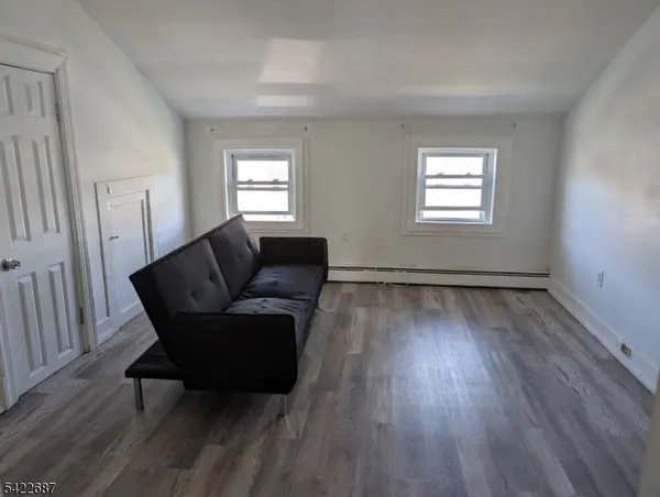 1246 Waverly Pl #3, Elizabeth City, NJ 07208