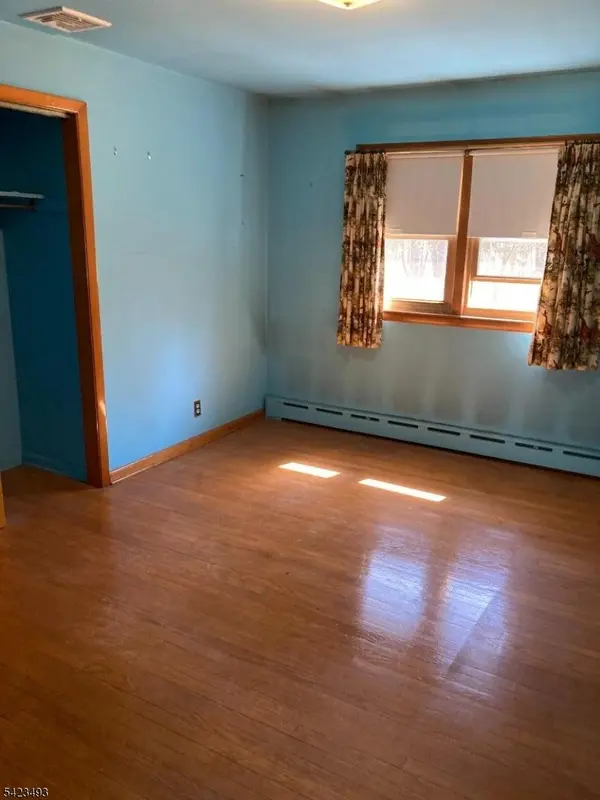 724 Mill Ln, Hillsborough Twp., NJ 08844