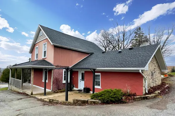 10 Walker ST, Brockton, ON N0G 2V0