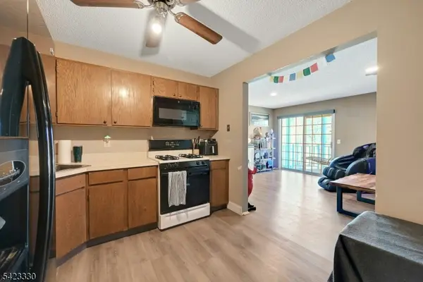 111 Raintree Ln #111, Mahwah Twp., NJ 07430