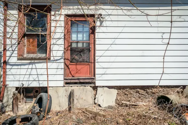 142 Audrey AVE, Toronto E06, ON M1N 2Y1