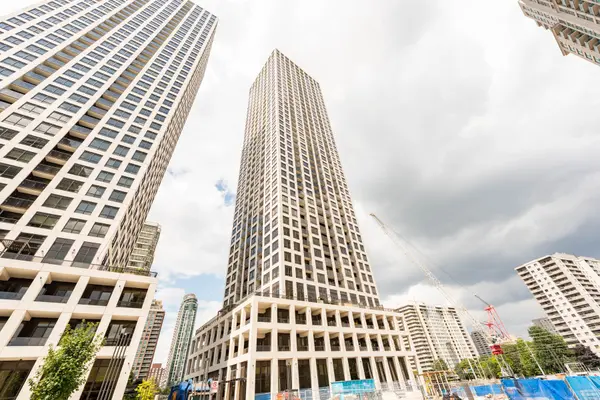 30 Elm DR W #3405, Mississauga, ON L5B 0N6