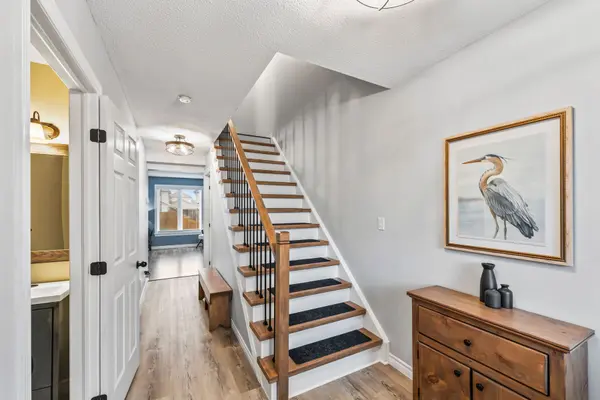 42 Clifford ST, Loyalist, ON K7N 1Y5