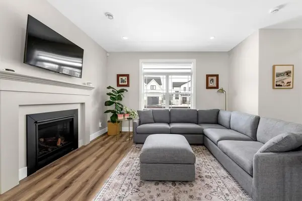 27 Lakewynds Drive, Paradise, NL A1L 4G1