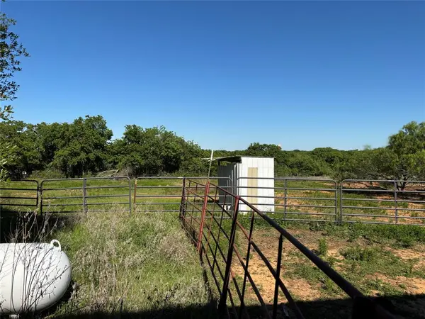 5355 Banks Road, Fort Worth, TX 76140