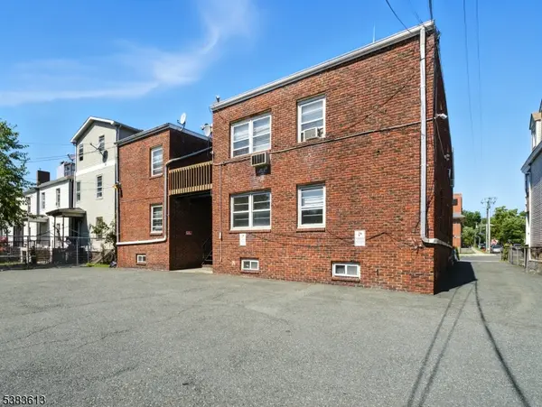 222 Park Ave, City Of Orange Twp., NJ 07050