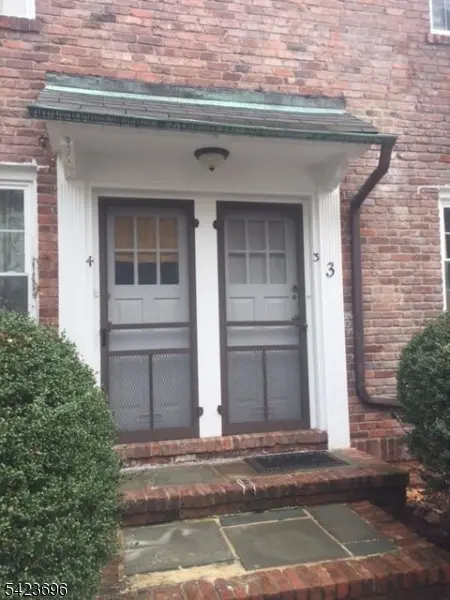 33 Hillside Ave #2, Montclair Twp., NJ 07042