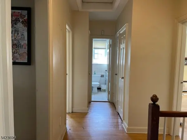 33 Hillside Ave #2, Montclair Twp., NJ 07042