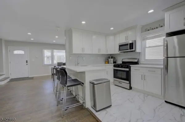 15 John St, Passaic City, NJ 07055