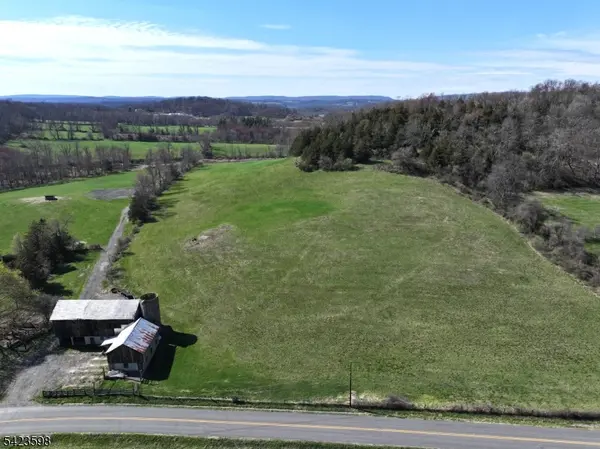 47 Snover Rd, Lafayette Twp., NJ 07848