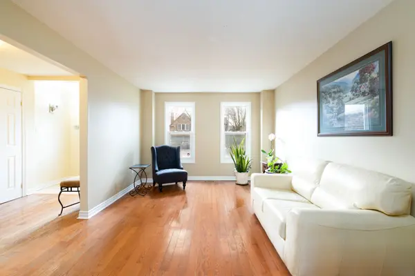 54 Meyer CIR, Markham, ON L3P 4C4