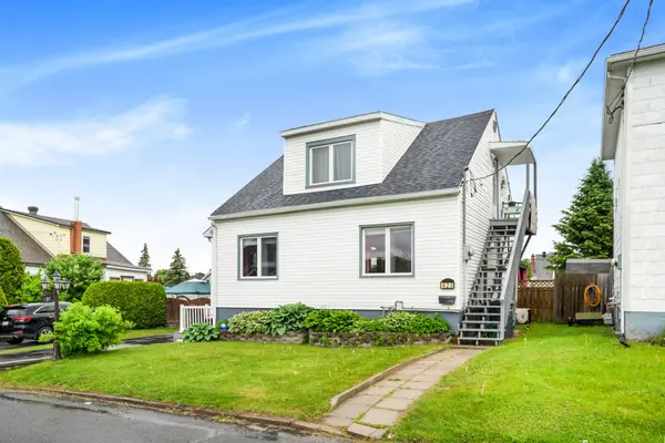 421-423 GARNEAU ST, Hawkesbury, ON K6A 1M6