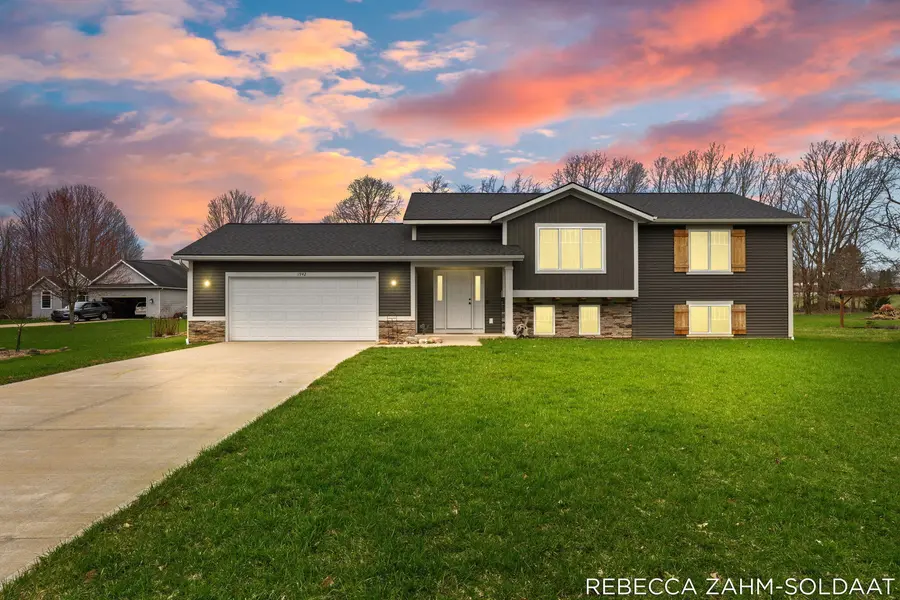 1942 Cygnet DR, Otsego Twp, MI 49078