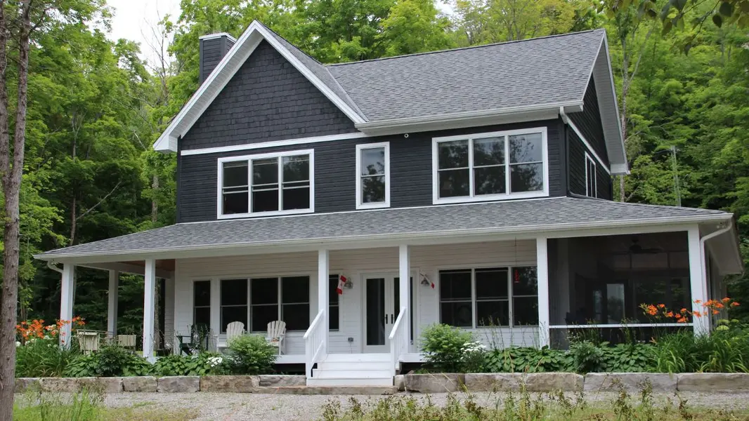 3174 + 3170 Spring LN E, Selwyn, ON K0L 2H0