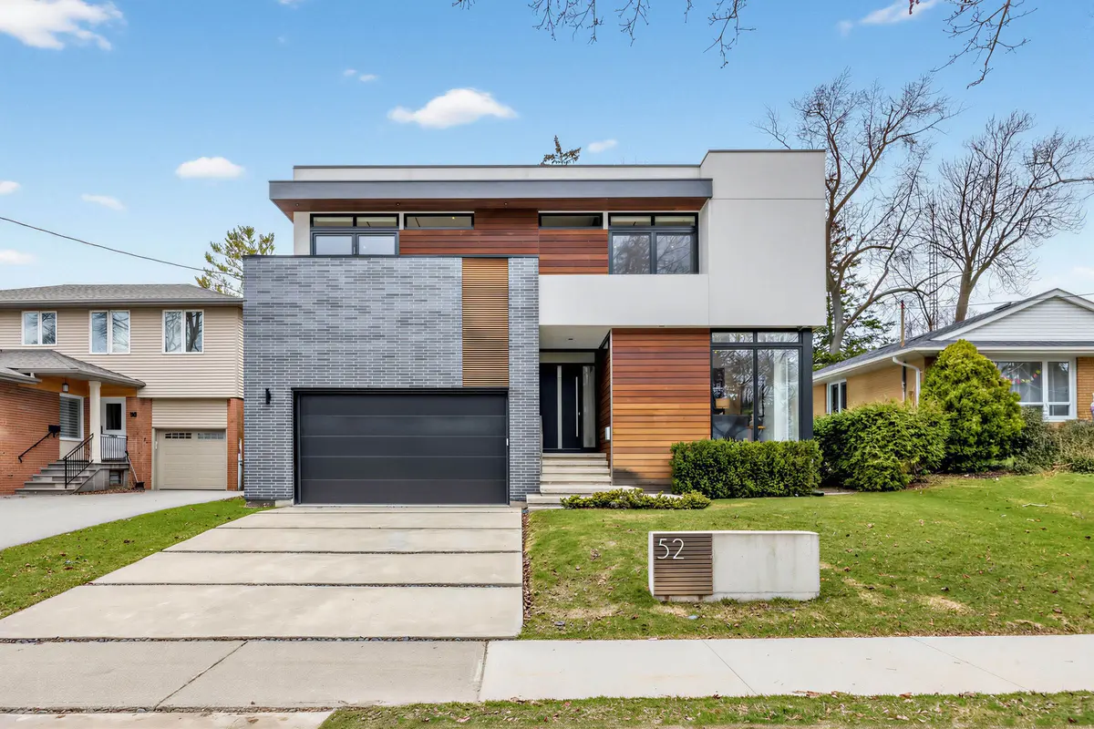 52 Burrows AVE, Toronto W08, ON M9B 4W7