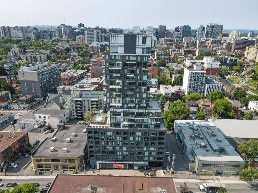 203 Catherine ST #2002, Ottawa Centre, ON K2P 1J5