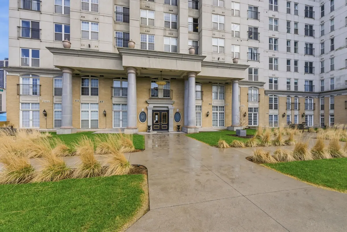 135 James ST S #1204, Hamilton, ON L8P 2Z6