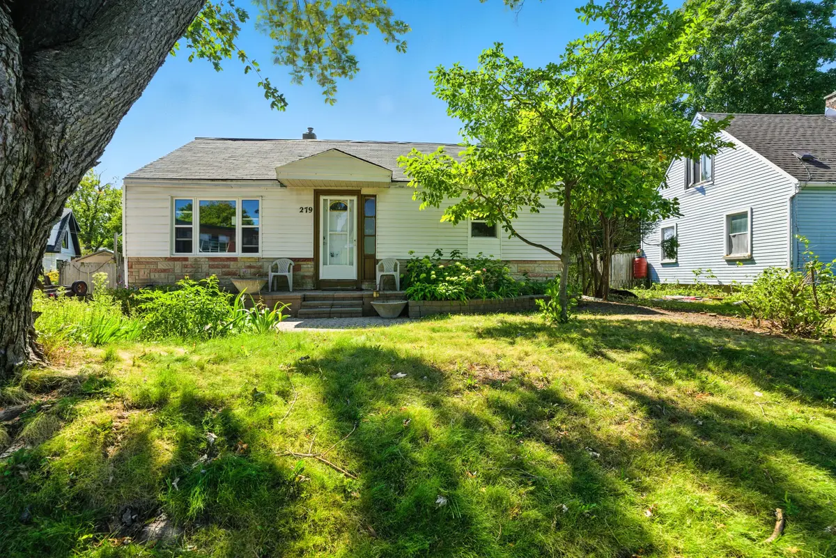 279 Anna AVE, Carlington - Central Park, ON K1Z 7V5