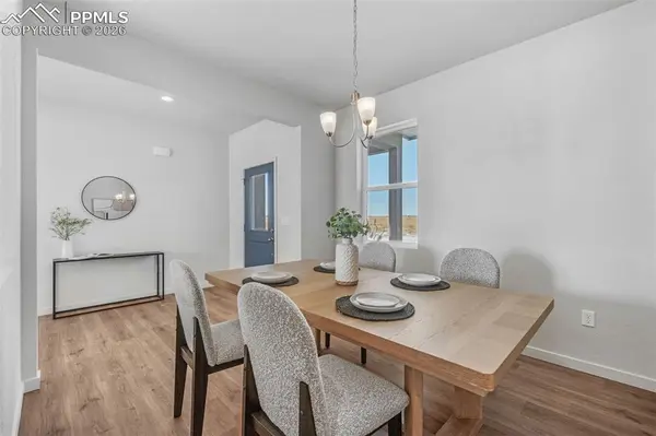 1438 N Moonbeam DR, Pueblo, CO 81007