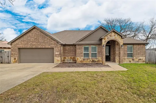 2434 Avenue A, Grand Prairie, TX 75051