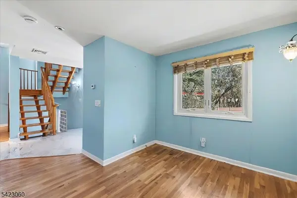 376 Kenwood St #9, Englewood City, NJ 07631