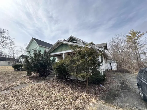 213 S 12th ST, Saginaw, MI 48601