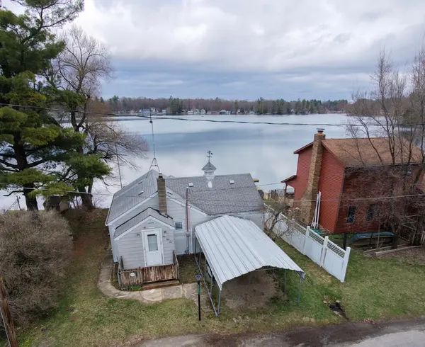 151 S Turk Lake DR, Montcalm Twp, MI 48838