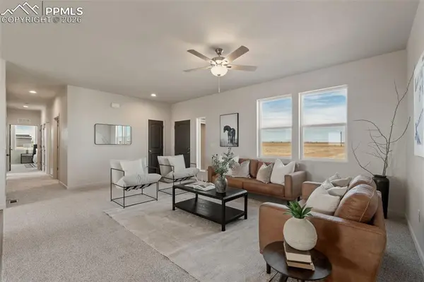 995 E Kirkwood DR, Pueblo, CO 81007