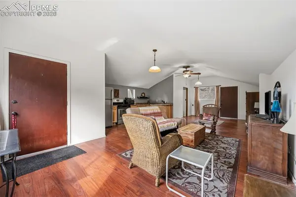 553 Arrowhead RD, Florissant, CO 80816