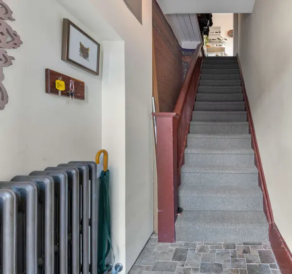 817 Broadview AVE #A, Toronto E03, ON M4K 2P9