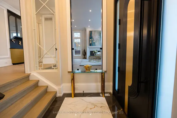 21 Birch AVE, Richmond Hill, ON L4C 6C4