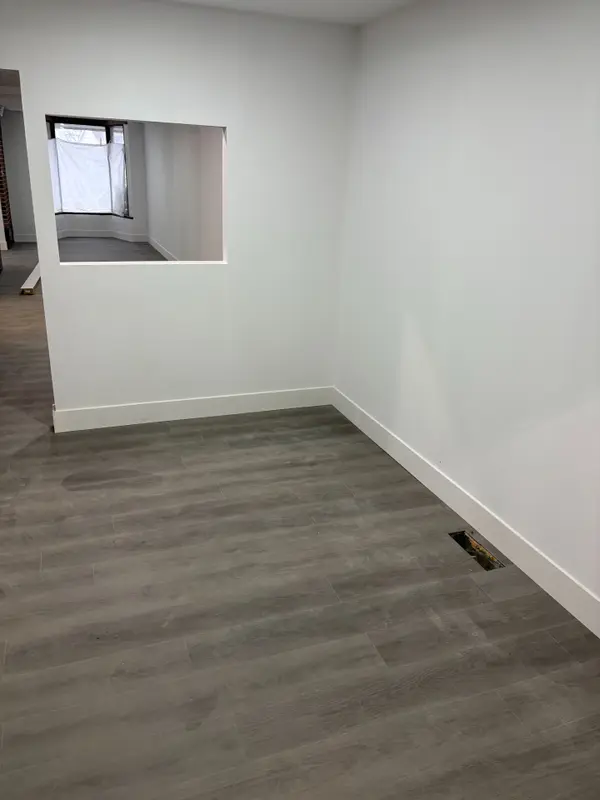 10 Ross ST #1, Barrie, ON L4N 1E7