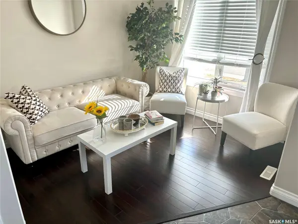 104 Atton CRESCENT, Saskatoon, SK S7W 0N9